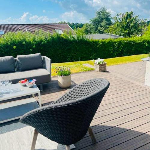 Κήπος έξω από το FF1005 Luksus sommerhus med havudsigt i Hejlsminde