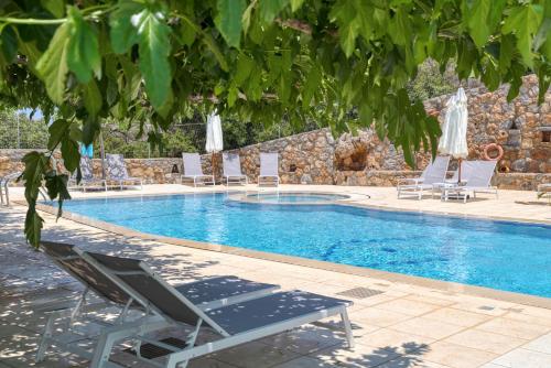 Sunny Hill Adults Only by Estia