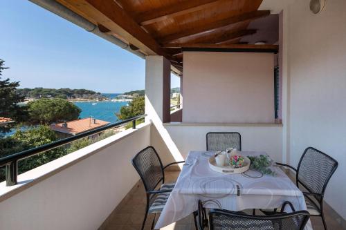 Ferienwohnung In Pula Und Nah Am Strand