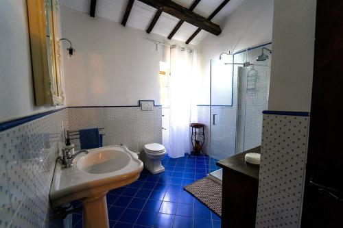 Ένα μπάνιο στο Casa Adele - 10 min from the sea!