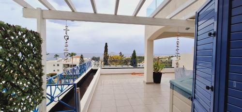 Μπαλκόνι ή βεράντα στο Sunset Sea View Apartment in Kissonerga
