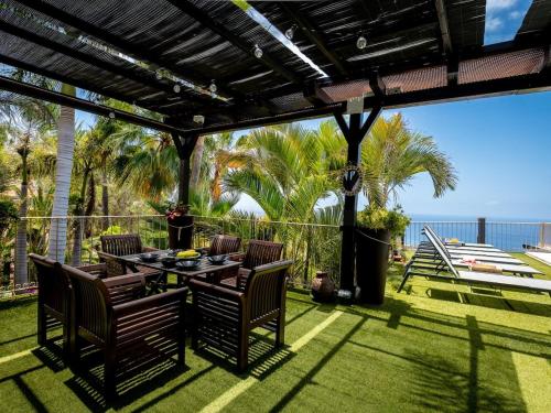 Villa Toscana Indoor Heated Pool, Sea view