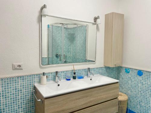 A bathroom at Comodo appartamento Casa Razzoli