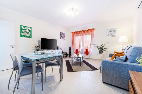 Atlantic Breeze Apartment