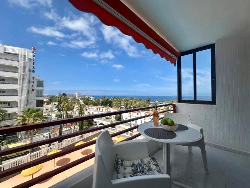 Stylish studio Olympia with ocean view