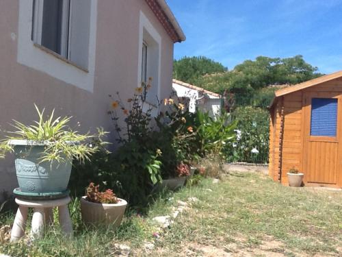 Photo de la galerie de l'établissement villa avec piscine 4ch, spacieuse et calme, à Saint-Jean-de-Védas