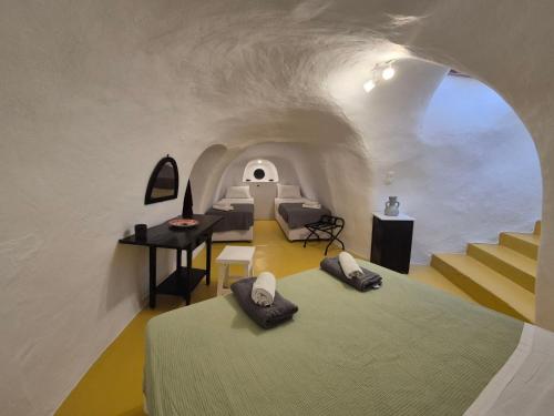 Kristy Cave House