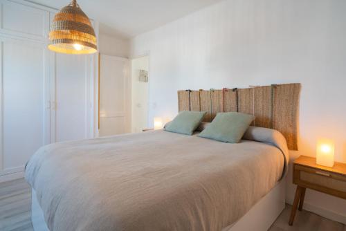 Foto El Balcon del Mar-shared pool, tennis court and sea view 2