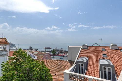 Penthouse on the Tagus in Alfama by LovelyStay
