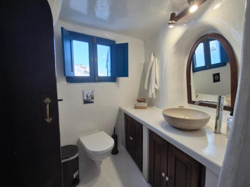 Kristy Cave House