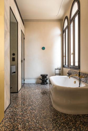 Nolinski Venezia - Evok Collection photo 91