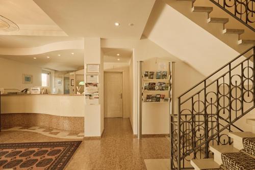 ラツィーゼにあるHotel Le Muraのギャラリーの写真