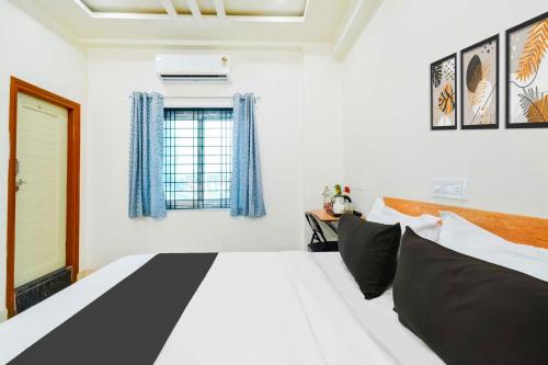Gallery image of Townhouse Oak Kokapet Near GAR in Hyderabad