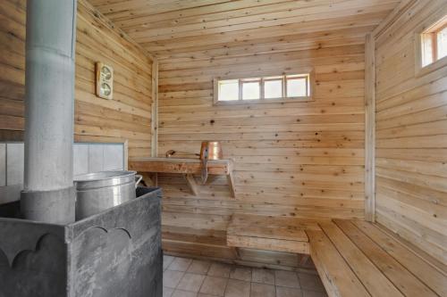 Φωτογραφία από το άλμπουμ του Hatch Lake Tiny House - Get Up North Retreats σε Marcell