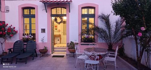 Casa Matilda - Encanto vintage con patio privado en el corazón de la Ribeira Sacra