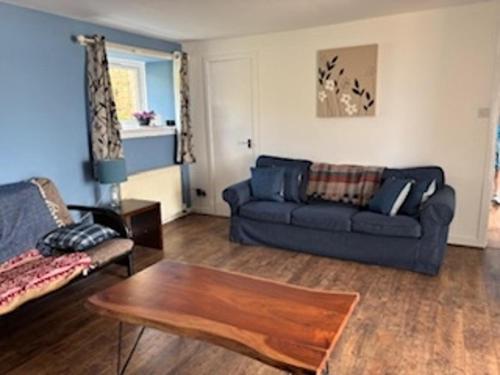 Zona de estar de PetFriendly-Beachfront-SunsetFacingSunPorch-Garden