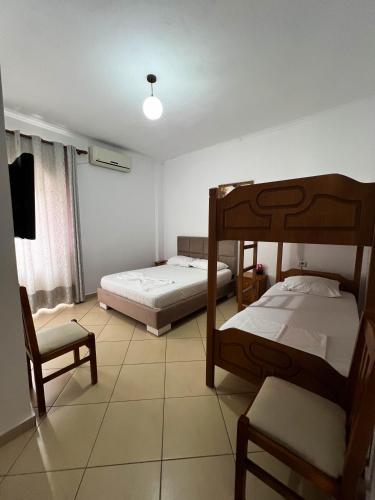 Imagen de la galería de Hotel Rixhi, en Sarandë
