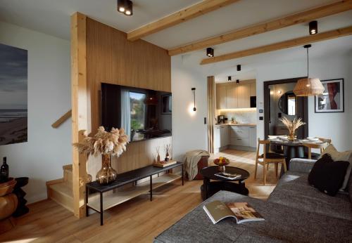 Зона вітальні в PURA slow life houses- jacuzzi & sea