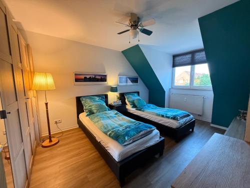 Postel nebo postele na pokoji v ubytování City View Apartment - WiFi - Netflix - Airport Shuttle