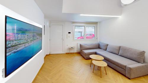 G D loft 18
