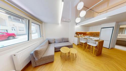 G D loft 18