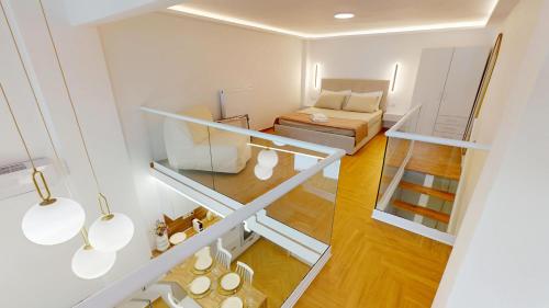 G D loft 18