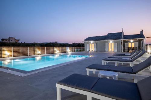 Gallery image of Marakis Villas in Kavrokhórion