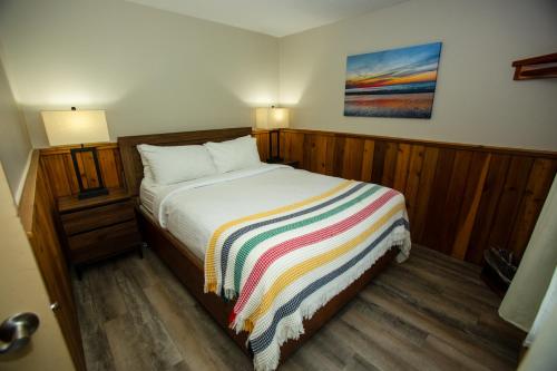 Postel nebo postele na pokoji v ubytování Oakwood Resort