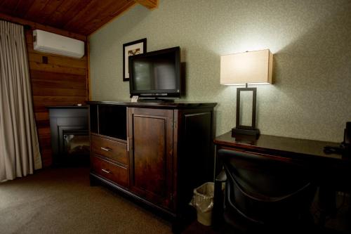 TV a/nebo společenská místnost v ubytování Oakwood Resort