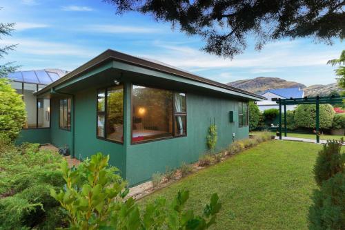 Gallery image of Charming house with lovely views in Queenstown