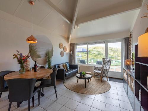 Χώρος καθιστικού στο Apartment in Callantsoog by the Beach
