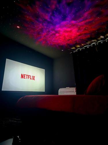 Studio Cinéma privé Centre ville & King size