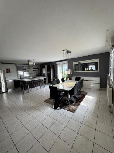 Superbe F5 terrasse et jardin