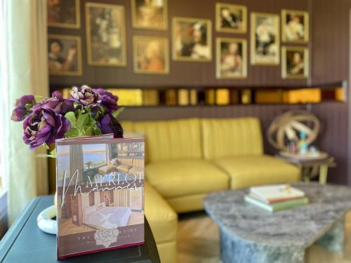 Χώρος καθιστικού στο The Florentine Waterfront Hotel