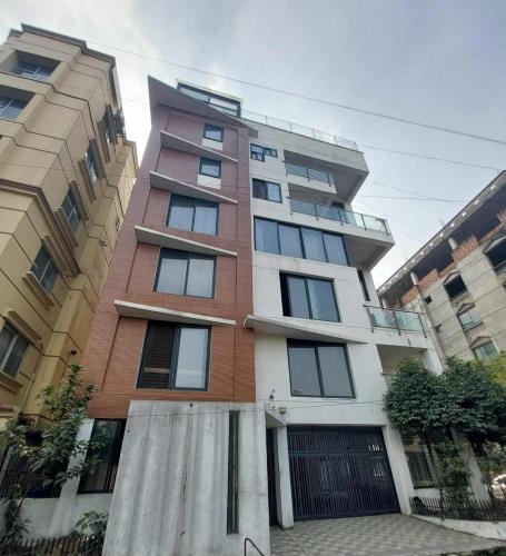 Το κτήριο όπου στεγάζεται  το διαμέρισμα