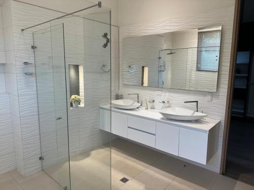 Bilik mandi di Casa finca de 3 pisos con jacuzzi