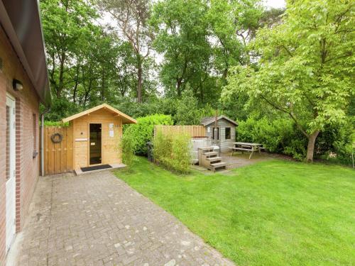 Gallery image of Kempen Comfort with Sauna & Tub, cleaning included in Vessem