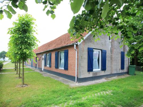 Gallery image of Farmhouse in Nederweert near Canal Trails, cleaning included in Nederweert-Eind