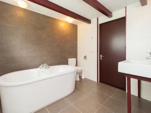 Gallery image of Farmhouse Stay near Dunes, cleaning included in 't Zand