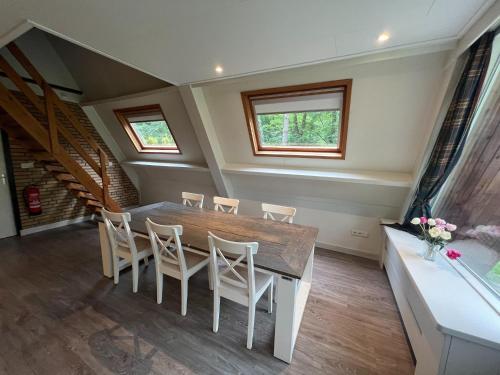 Gallery image of Charming Holiday Home with WiFi, cleaning included in Stramproy
