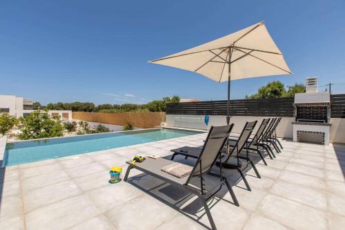 Menta Villa by Vintage Travel