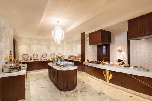 Photo de la galerie de l'établissement 上海外滩锦江都城新城饭店 Metropolo Xin Cheng Hotel, The Bund Shanghai, à Shanghai