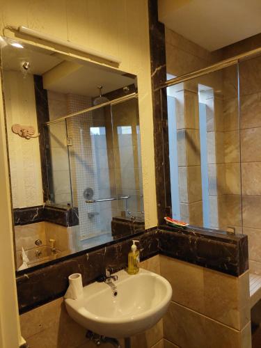 Φωτογραφία από το άλμπουμ του Villa Sentul City by Benchmark σε Citaringgul 1