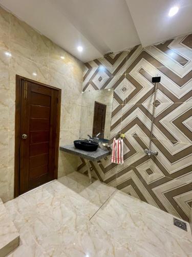 Elysian Nest 2BR Apartment Abdullah Gardensにあるバスルーム