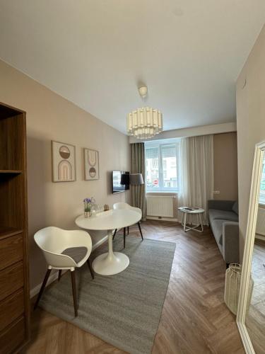 1st City Apartments