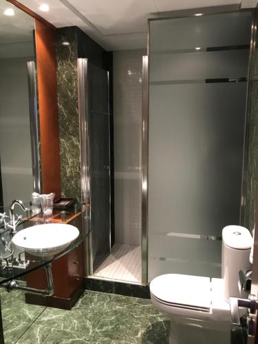 Ένα μπάνιο στο Micampus Aranjuez Student Residence