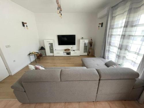 TV/Unterhaltungsangebot in der Unterkunft Deny