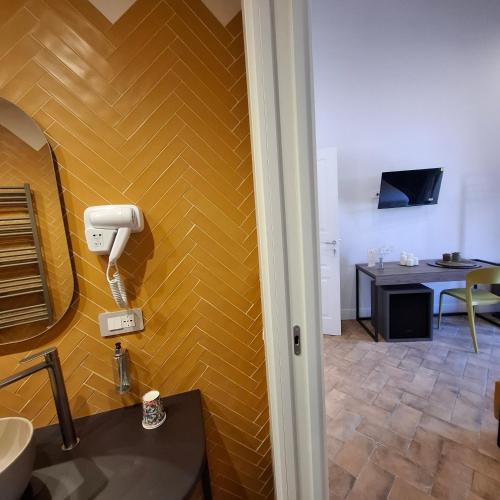 Ένα μπάνιο στο Le Sei Porte