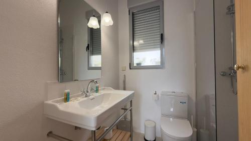 Stylish flat with natural light for 4 pax - LR1