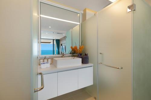 Ένα μπάνιο στο Villa The Wave 2 Residence